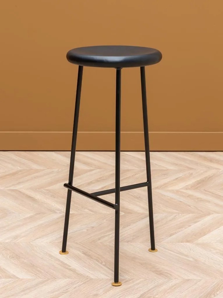 Scaun de bar din lemn de mango negru, cu structură din metal negru și detalii aurii, 60,5×32,5 cm, „Motta"