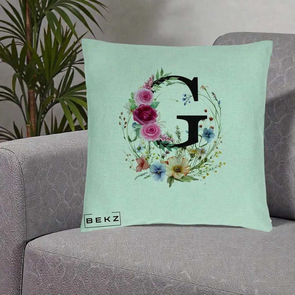 Cadou Personalizat - Perna Personalizata Monogram Litera G cu Flori Acuarela, 40x40 cm, Verde Menta, Husa Detasabila, Perna Inclusa, BEKZ®