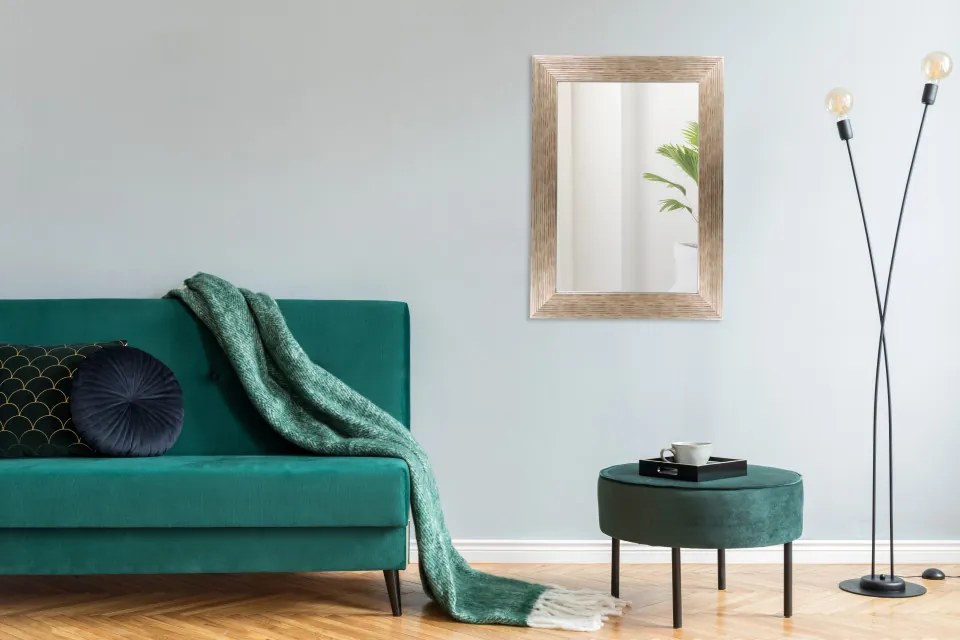 Oglinda dreptunghiulara cu rama din polistiren argintie/aurie Harper, 79cm (L) x 59cm (L) x 1,8cm (H)