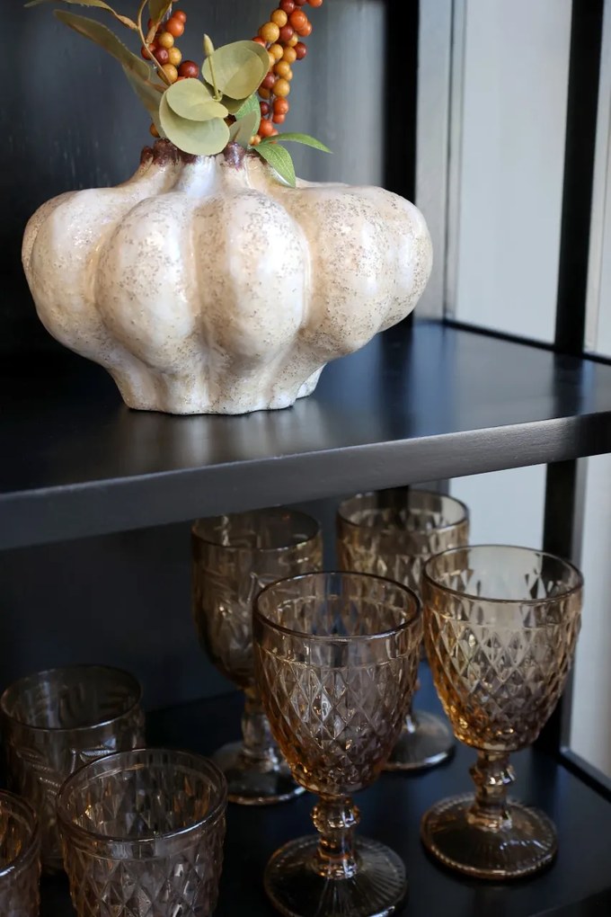 Vitrina din lemn masiv si furnir, negru, cu 2 usi si rafturi, aspect rustic, Marseille