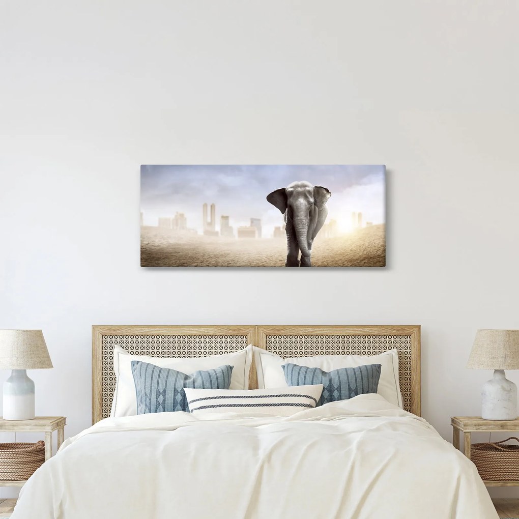 Tablou - Elefanți în oraș (120x50 cm)
