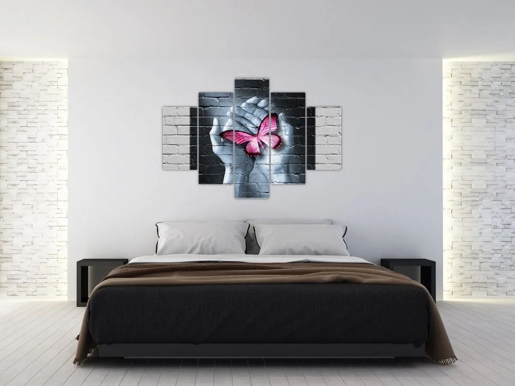 Tablou - Fluture roz în perete (150x105 cm)