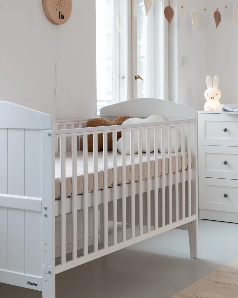 Patut din lemn masiv, transformabil pentru bebe si junior, Hampton + Saltea Cocos 140 x 70 cm