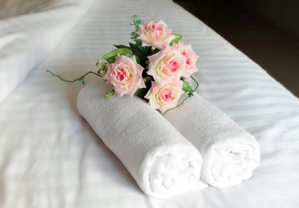 Set 6 prosoape hotel line, Bedora, 50x90 cm, 100% bumbac, 500 gsm