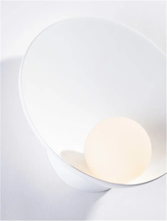 Aplica de perete design modern Minim alb