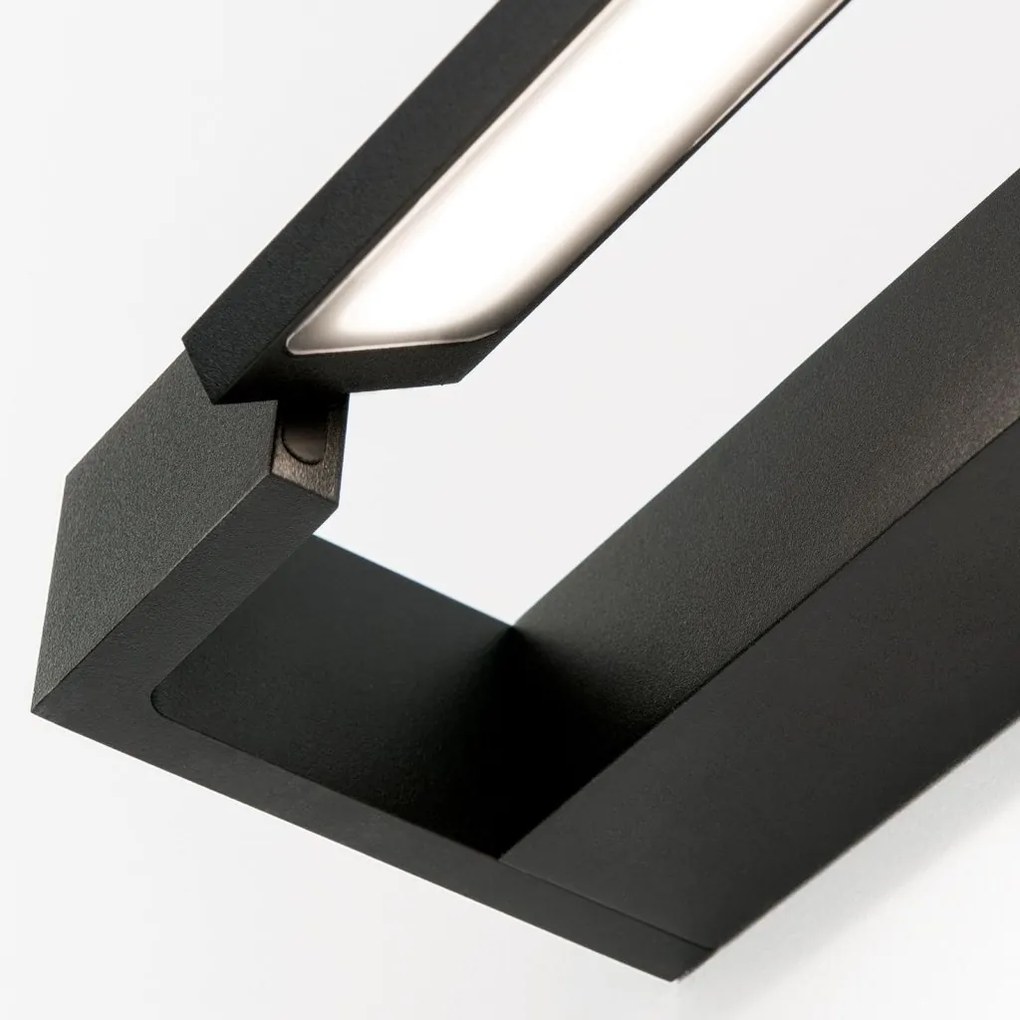 Aplica pentru oglinda baie reglabila IP44 MARILYN L-60cm negru
