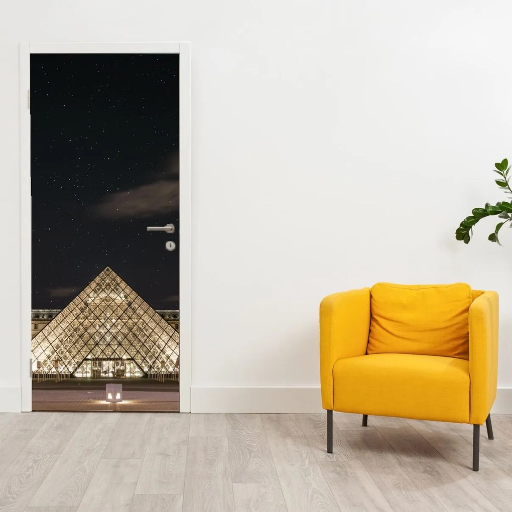 Fototapet pentru ușă - Louvre noaptea (95x205cm)
