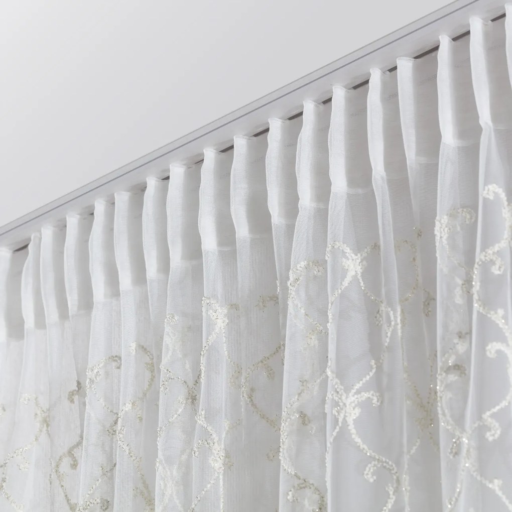 Draperie cu banda