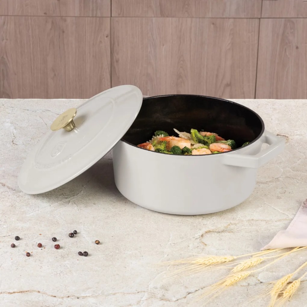 Oală din fontă emailată cu capac 24 cm, 4.35 L Berlinger Haus Sahara Collection BH 6528, ideală pentru friptură sau coacere lentă
