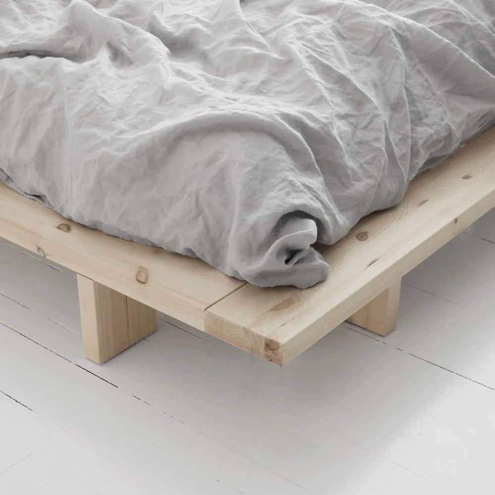 Pat matrimonial din lemn masiv de pin cu somieră 180x200 cm Japan – Karup Design