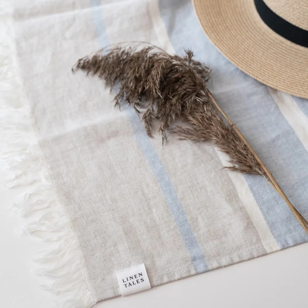 Pătură albastră din in pentru plajă 140x170 cm Allure Stripe – Linen Tales