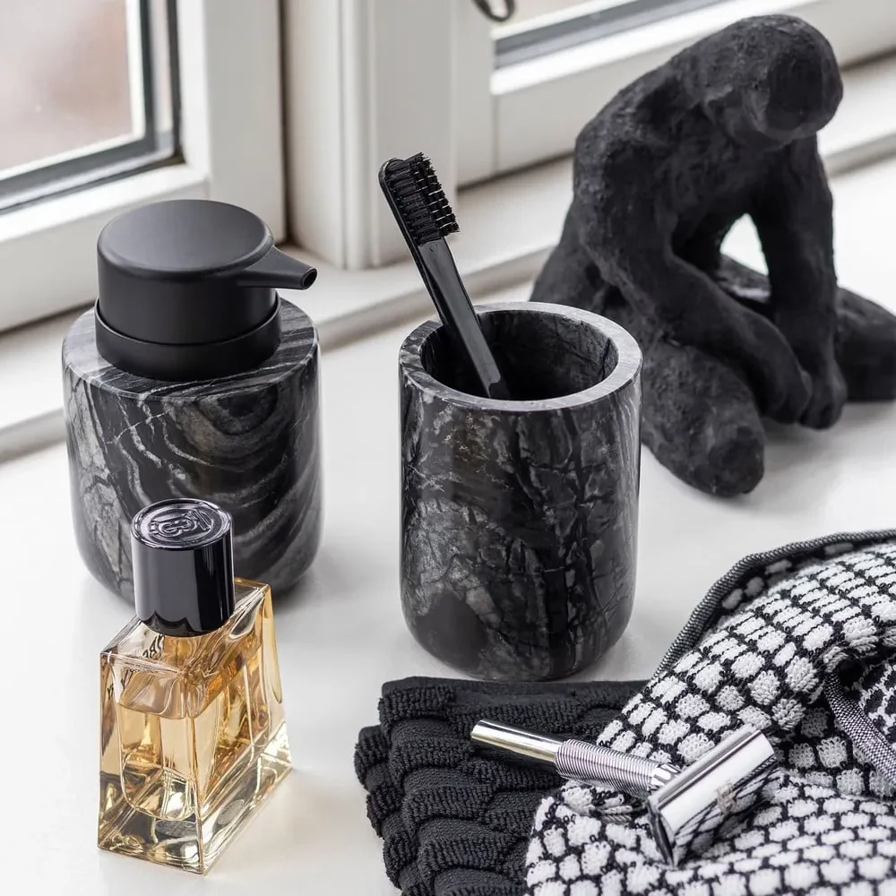 Suport pentru periuța de dinți negru din marmură Marble – Mette Ditmer Denmark