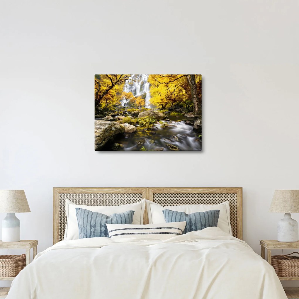 Tablou - Cascade în peisaj de toamnă, galben (70x50 cm)