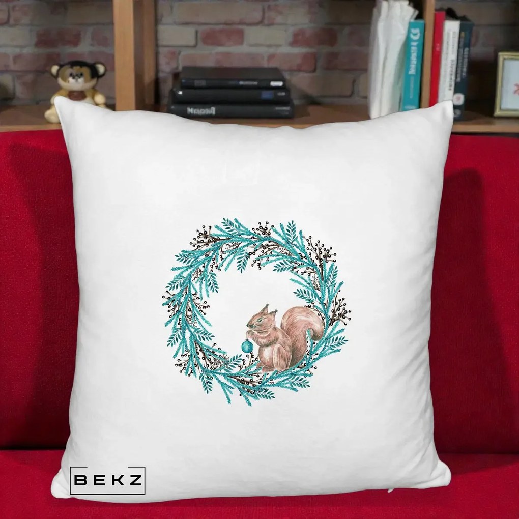 Perna Decorativa Coroana Turcoaz cu Veverita, 40x40 cm, Alb Pufos, Husa Detasabila, Perna Inclusa, BEKZ®