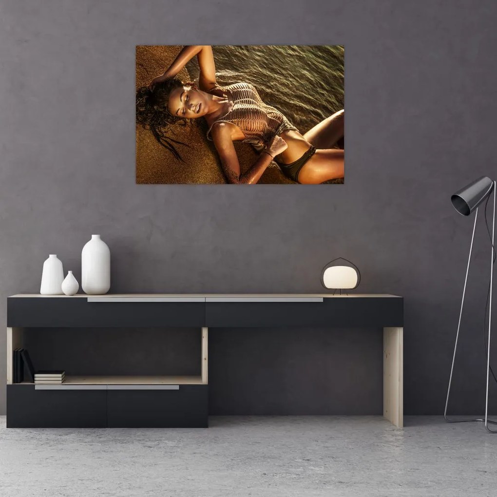 Tablou cu femeia întinsă pe plajă (90x60 cm)