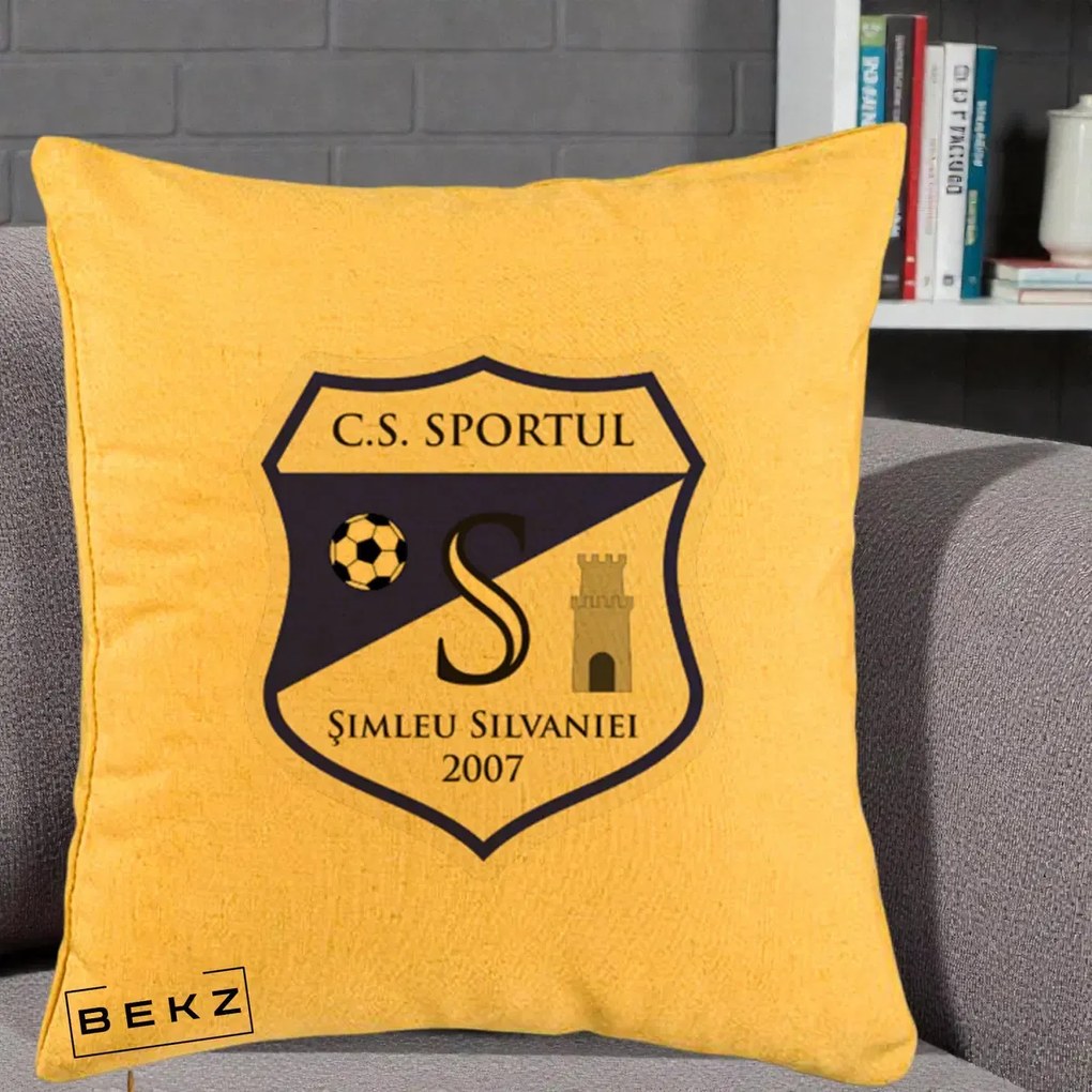 Perna Personalizata CS Sportul Simleu Silvaniei 2007, 40x40 cm, Galben, Husa Detasabila, Perna Inclusa, BEKZ®