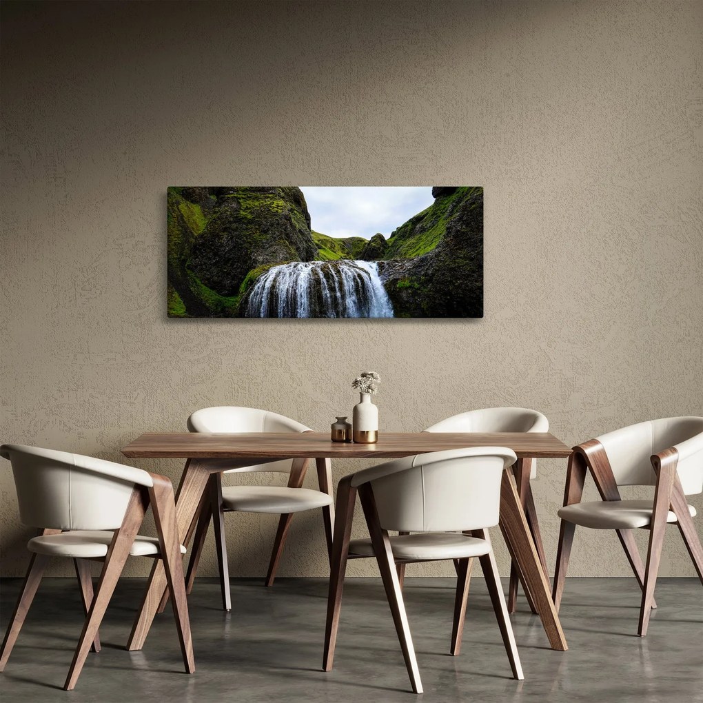 Tablou - Stânci cu cascadă (120x50 cm)