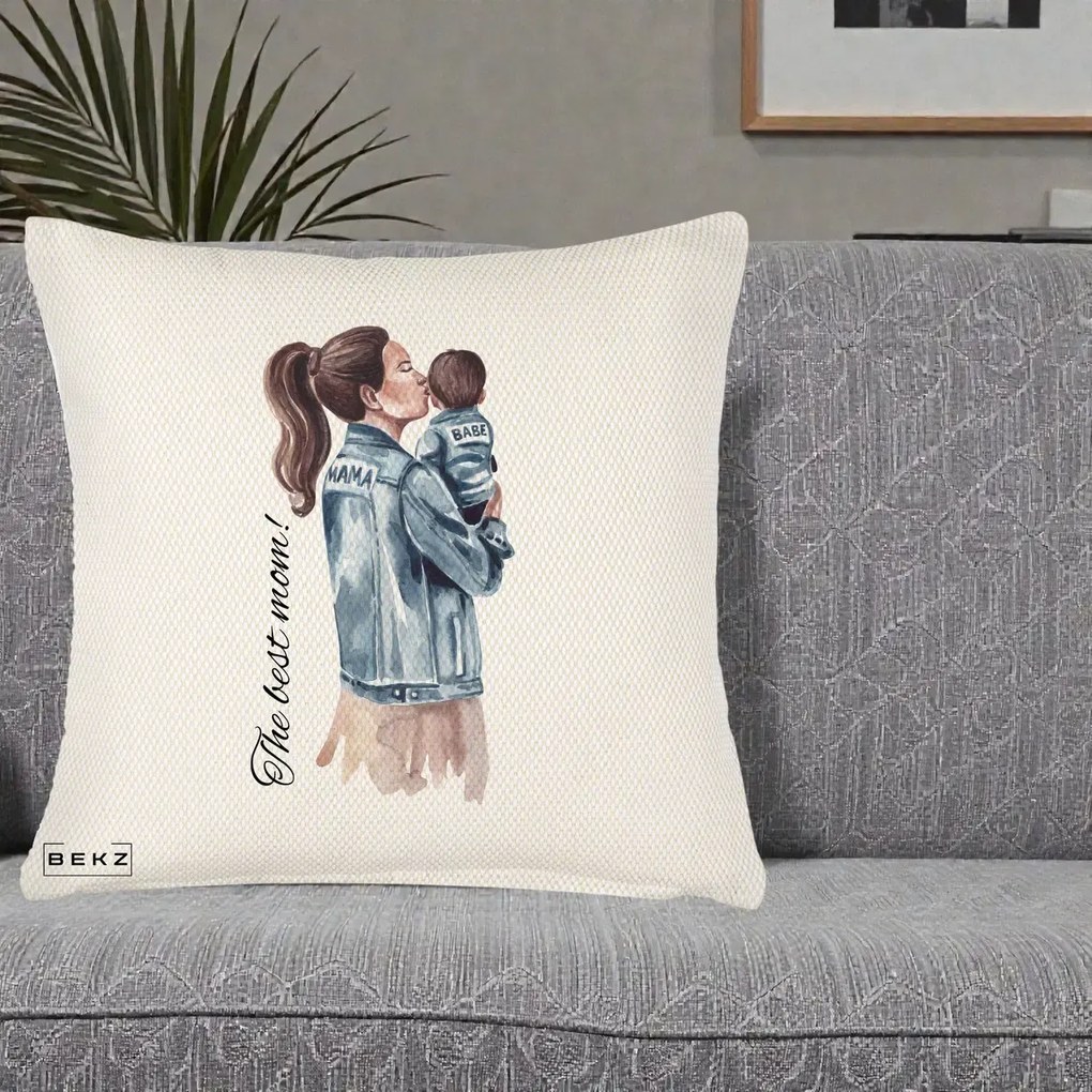Cadou pentru Mama - Perna Personalizata The Best Mom Jachete, 40x40 cm, Crem Reliefat, Husa Detasabila, Perna Inclusa, BEKZ®