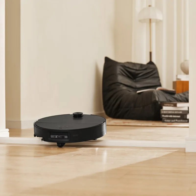 Aspirator robotic cu AI Roborock Saros 10, 65W, 22000 Pa, 270 ml, SMART, Curățare uscată și umedă, LiDAR, StarSight, 180 min autonomie, Negru