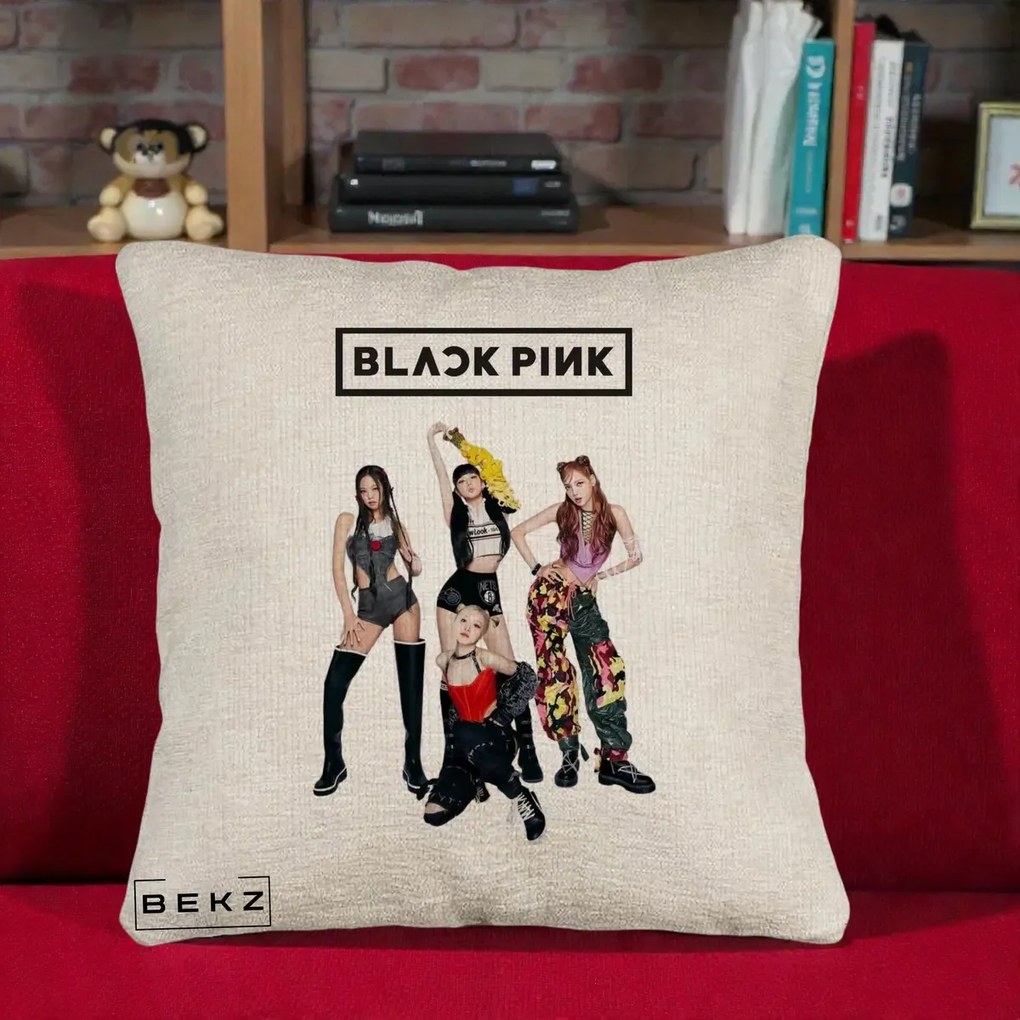Perna Personalizata K-pop BLACKPINK Fotografie de Grup, 40x40 cm, Bej Canapea, Husa Detasabila, Perna Inclusa, BEKZ®