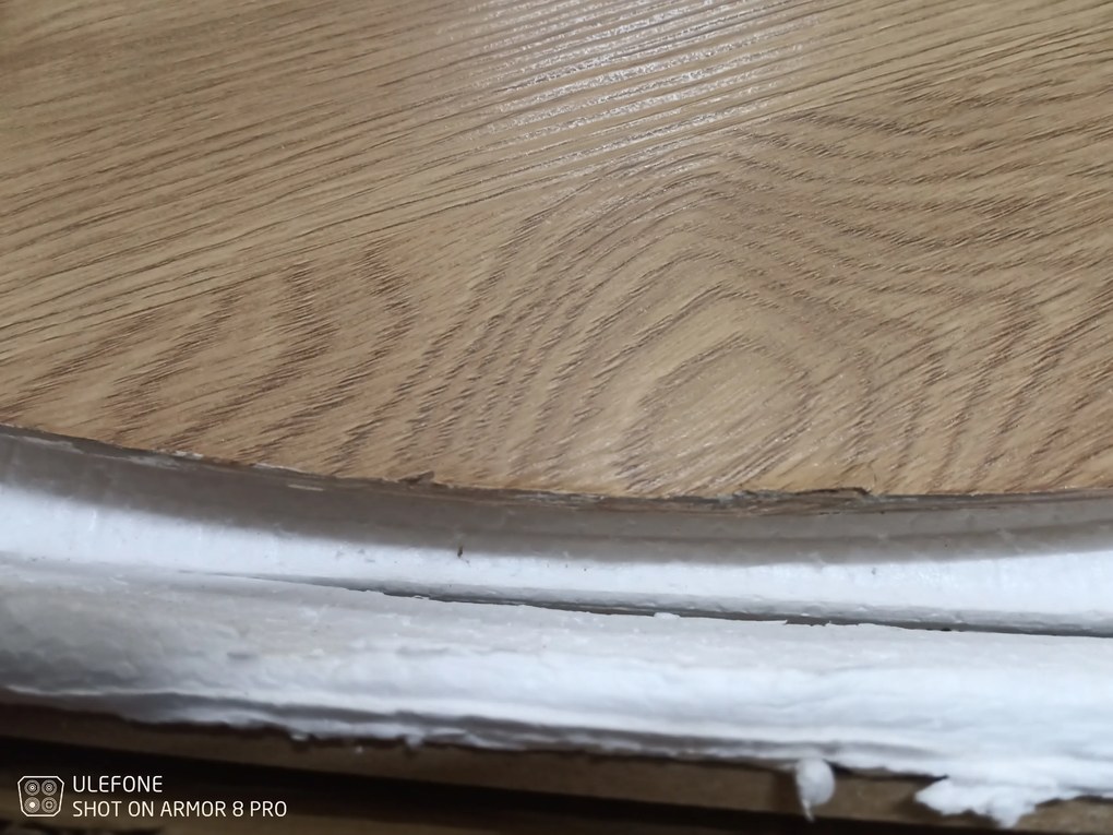 OFERTA Masa de sufragerie neagra cu blat din stejar NOCTURNE 120x120 a doua calitate