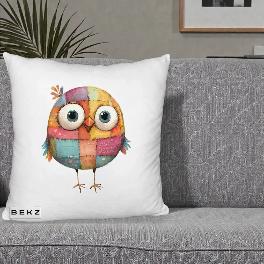Perna decorativa Pasare Patchwork Colorata, 40x40 cm cu Umplutura, Alb Pufos, BEKZ