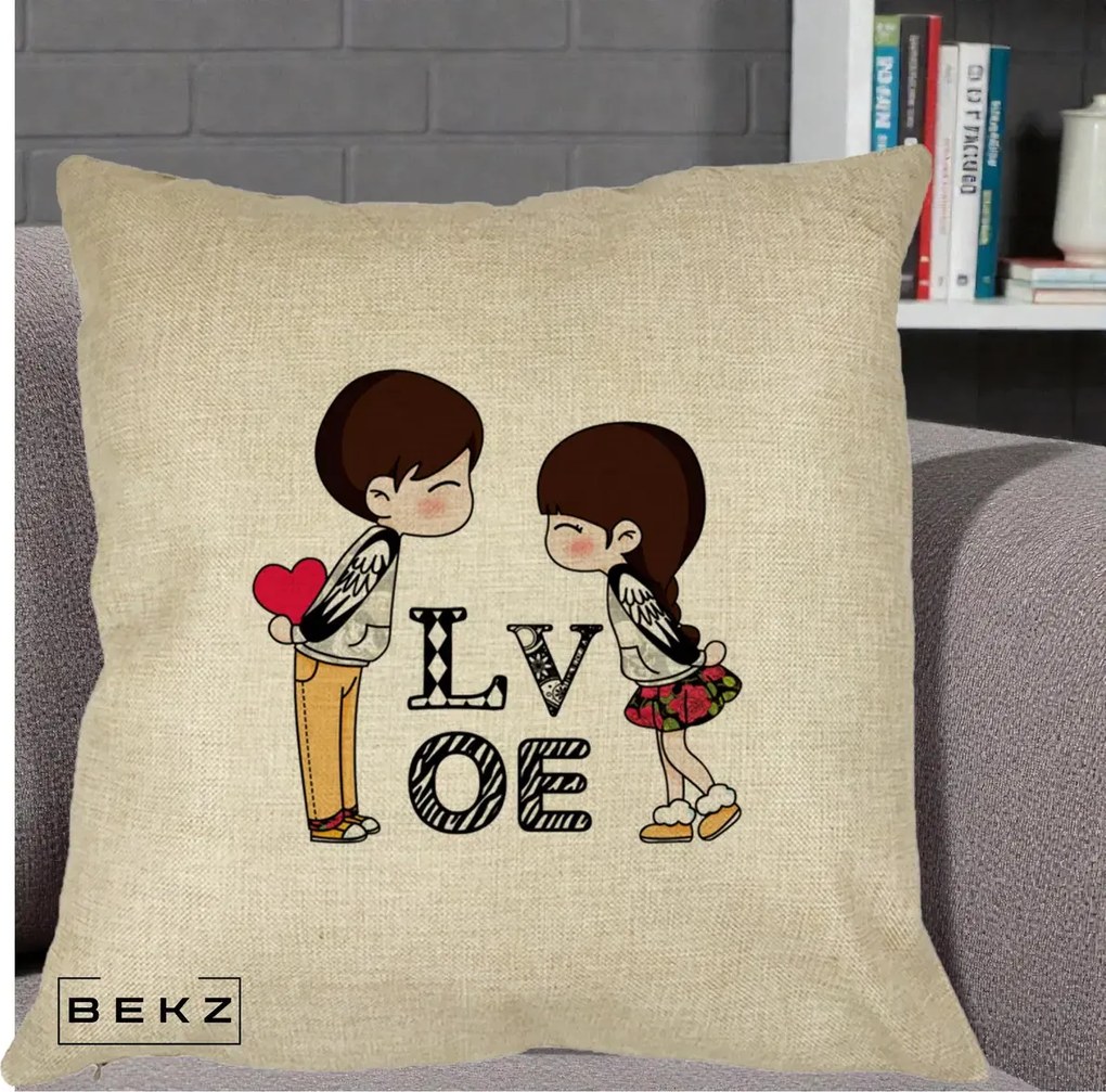 Cadou Romantic - Perna Personalizata Cuplu Kawaii LOVE, 40x40 cm, Crem, Husa Detasabila, Perna Inclusa, BEKZ®