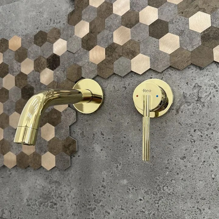 Baterie incastrata Rea Argon auriu + BOX