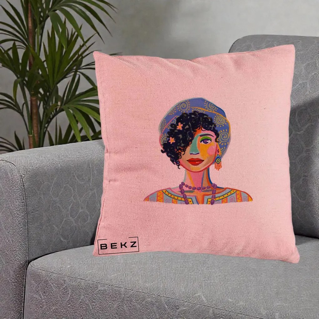Perna Decorativa Portret Femeie Etnic Colorat, 40x40 cm, Roz, Husa Detasabila, Perna Inclusa, BEKZ®