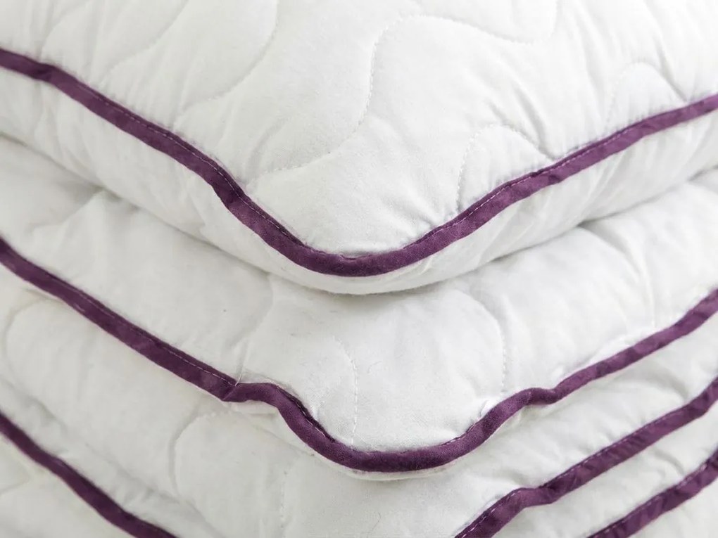 Pilota quiltata pentru toate anotimpurile 140x200 cm cu perna STELLA LAVENDER 70x90 cm, alba
