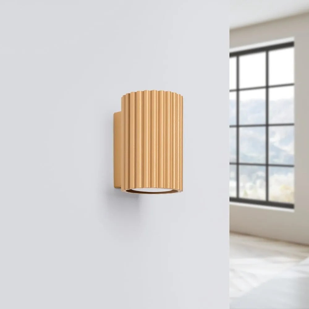 Aplică de perete aurie Gleam – Sollux