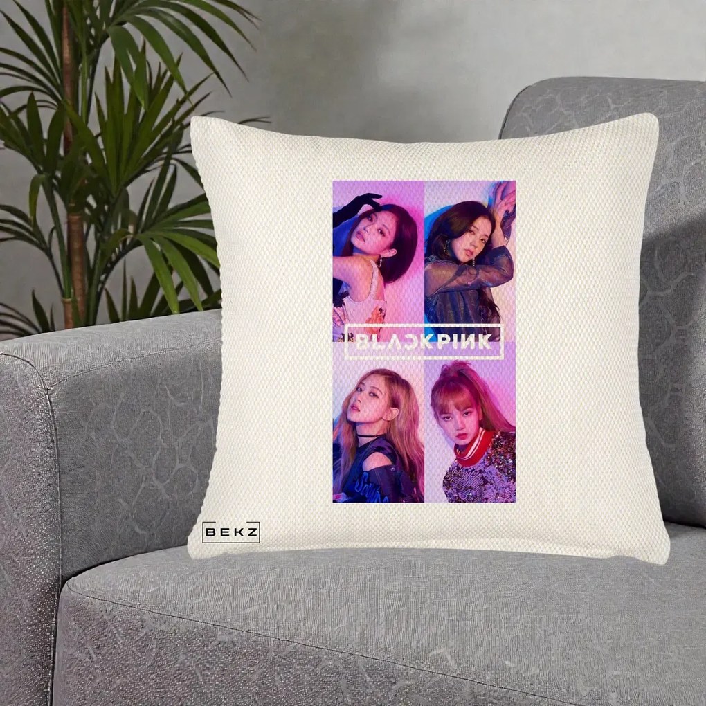 Perna Personalizata K-pop BLACKPINK Poster Colaj 4 Membre Violet Roz, 40x40 cm, Crem Reliefat, Husa Detasabila, Perna Inclusa, BEKZ®