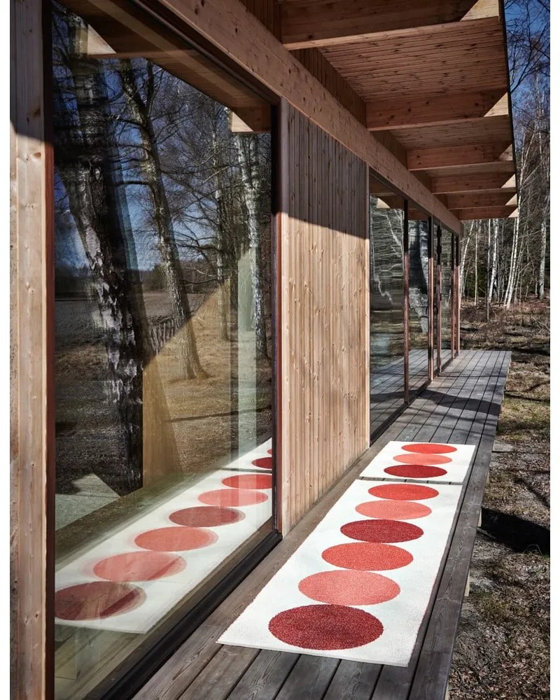 Covor tip traversă pentru interior și exterior roșu/crem 70x280 cm Otto Berry – Pappelina