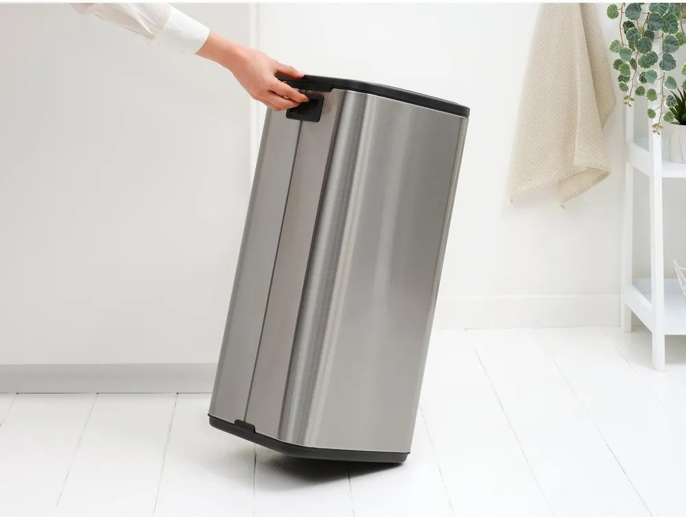 Coș de gunoi argintiu mat cu senzori de atingere din oțel 30 l Bo Touch – Brabantia