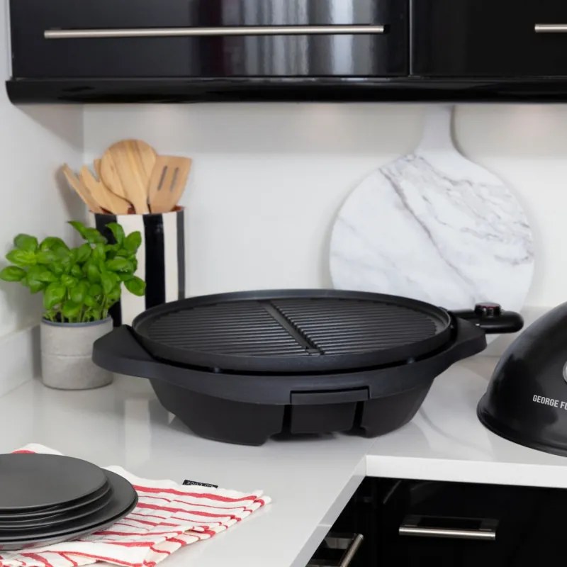 Gratar electric George Foreman 22460-56, 2400 W, 44,5 cm, 15 portii, 5 trepte de temperatura, Strat antiaderent, Negru