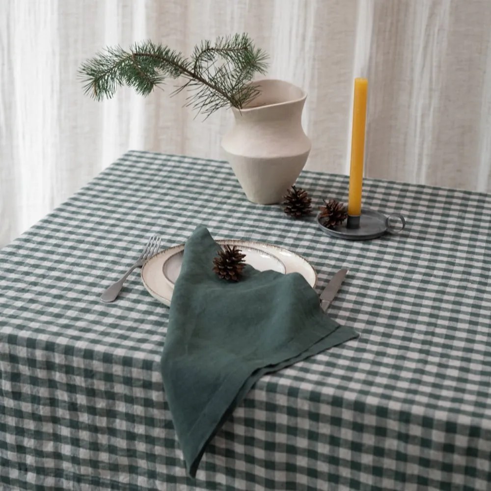 Față de masă din in 140x250 cm Forest Green Gingham – Linen Tales