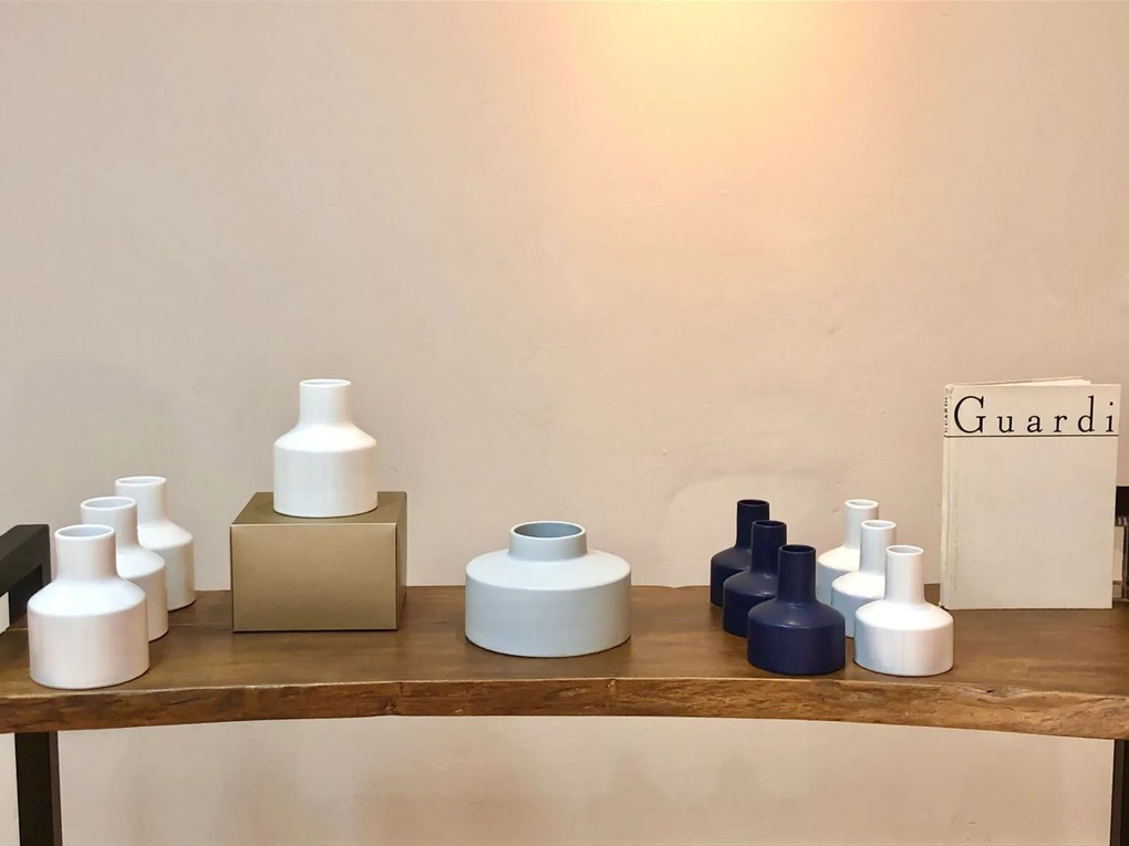 Vaza Medie Sakura Alb (Japan design handmade)