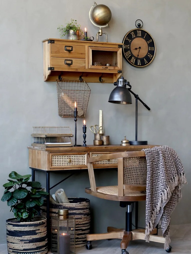 Dulap de perete, din lemn masiv, aspect rustic