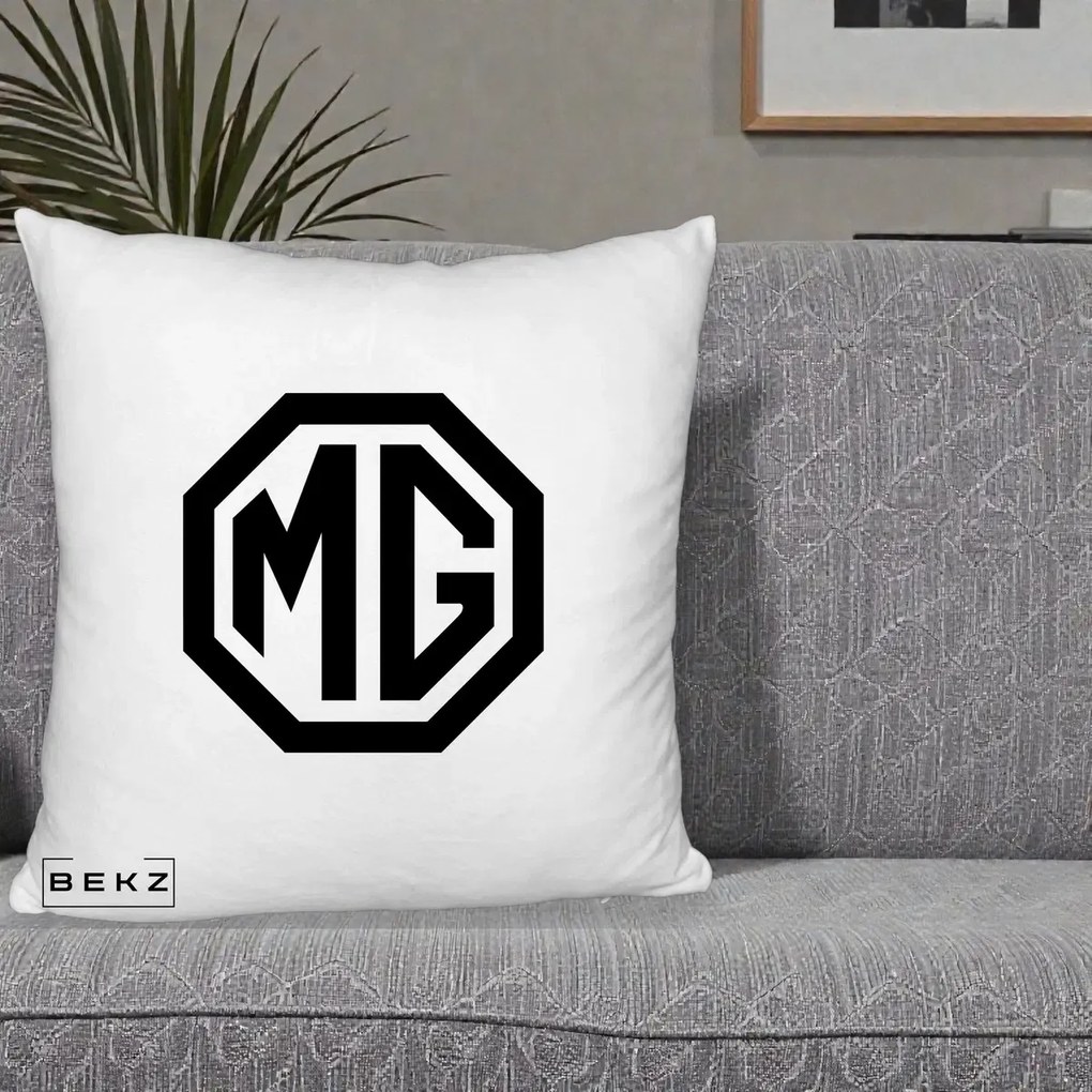 Perna Personalizata cu emblema MG, 40x40 cm, Alb Pufos, Husa Detasabila, Perna Inclusa, BEKZ®