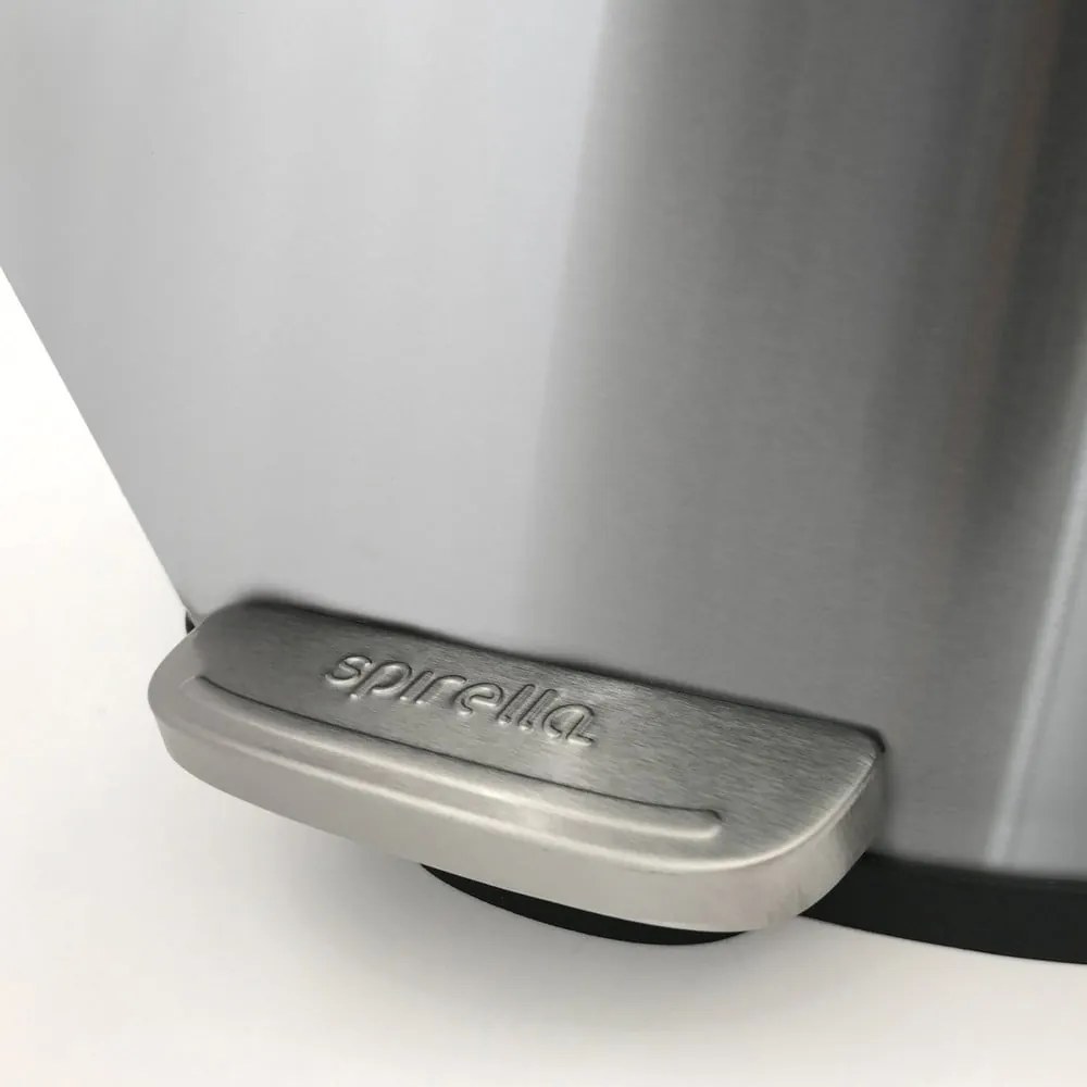 Coș de gunoi argintiu mat cu pedală din oțel 50 l Akira – Spirella