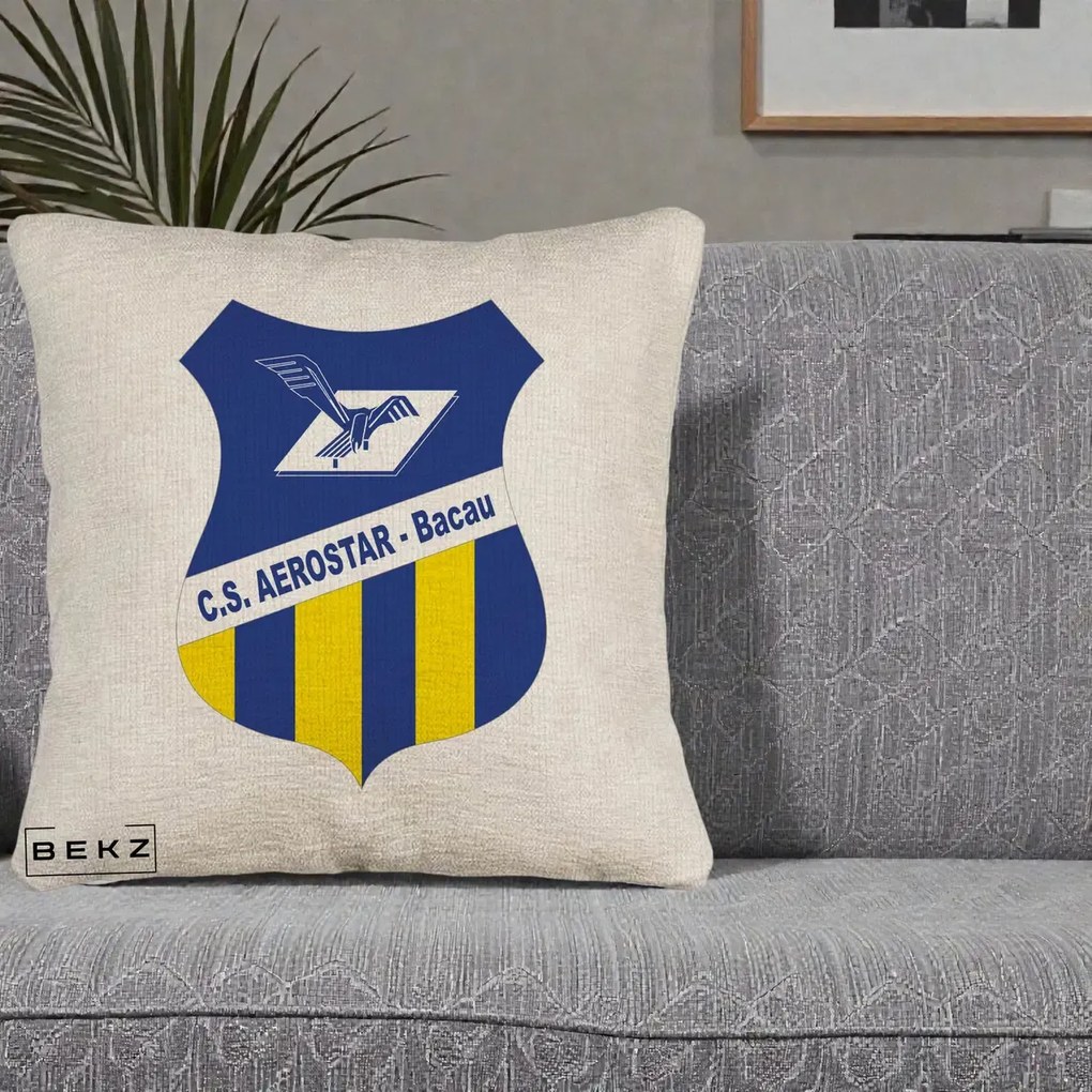 Perna Personalizata CS Aerostar Bacau Fotbal, 40x40 cm, Bej Canapea, Husa Detasabila, Perna Inclusa, BEKZ®