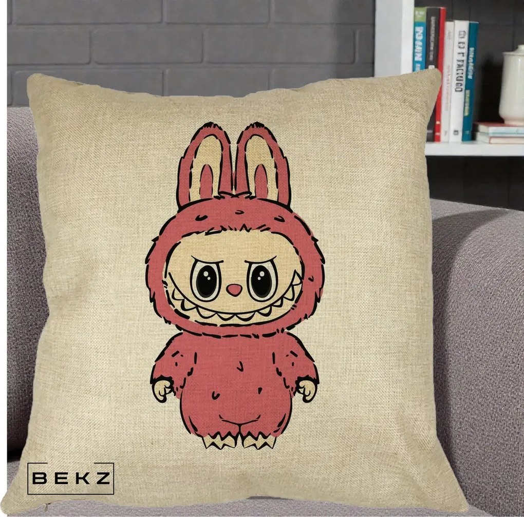 Perna Personalizata Labubu Roz Solo, 40x40 cm, Crem, Husa Detasabila, Perna Inclusa, BEKZ®