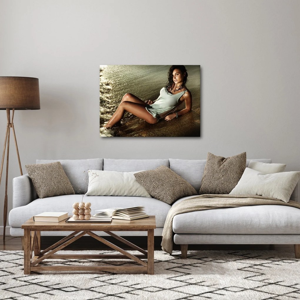 Tablou cu femeie pe plajă (70x50 cm)