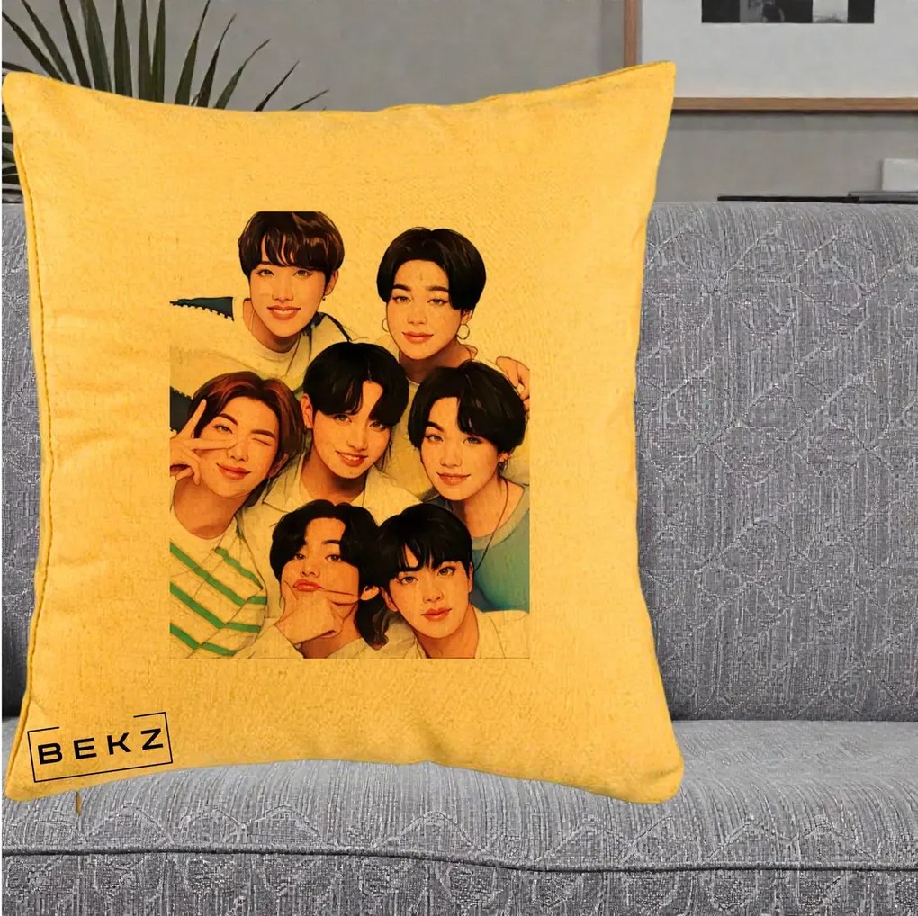 Perna Personalizata K-pop BTS Bangtan Boys Portret Grup Fanart, 40x40 cm, Galben, Husa Detasabila, Perna Inclusa, BEKZ®
