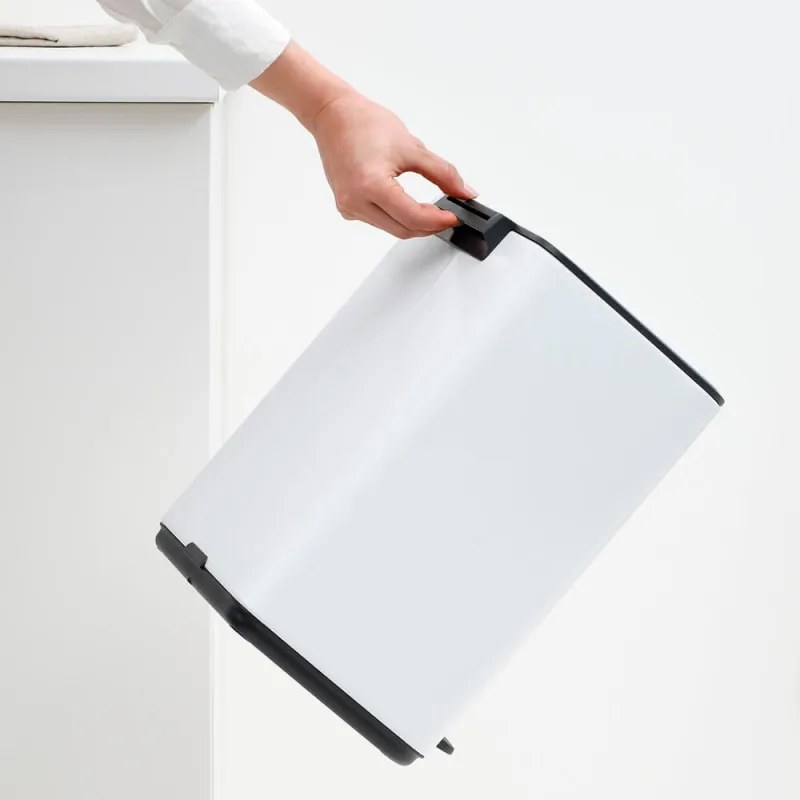 Cos de gunoi Brabantia Bo Pedal 1010119, 12 l, Inchidere usoara, Baza antiderapanta, Alb