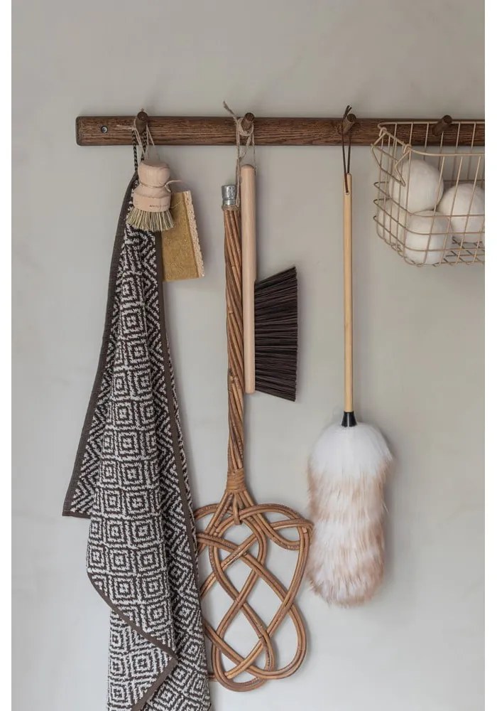 Cuier de perete maro din lemn de stejar 72 cm Roots – Mette Ditmer Denmark