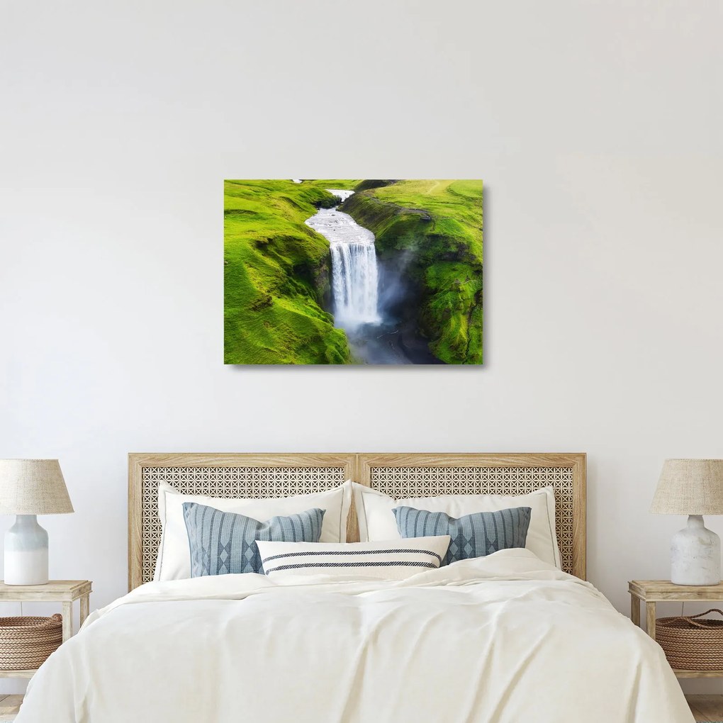 Tablou pe sticlă - Cascada Skogafoss (70x50 cm)