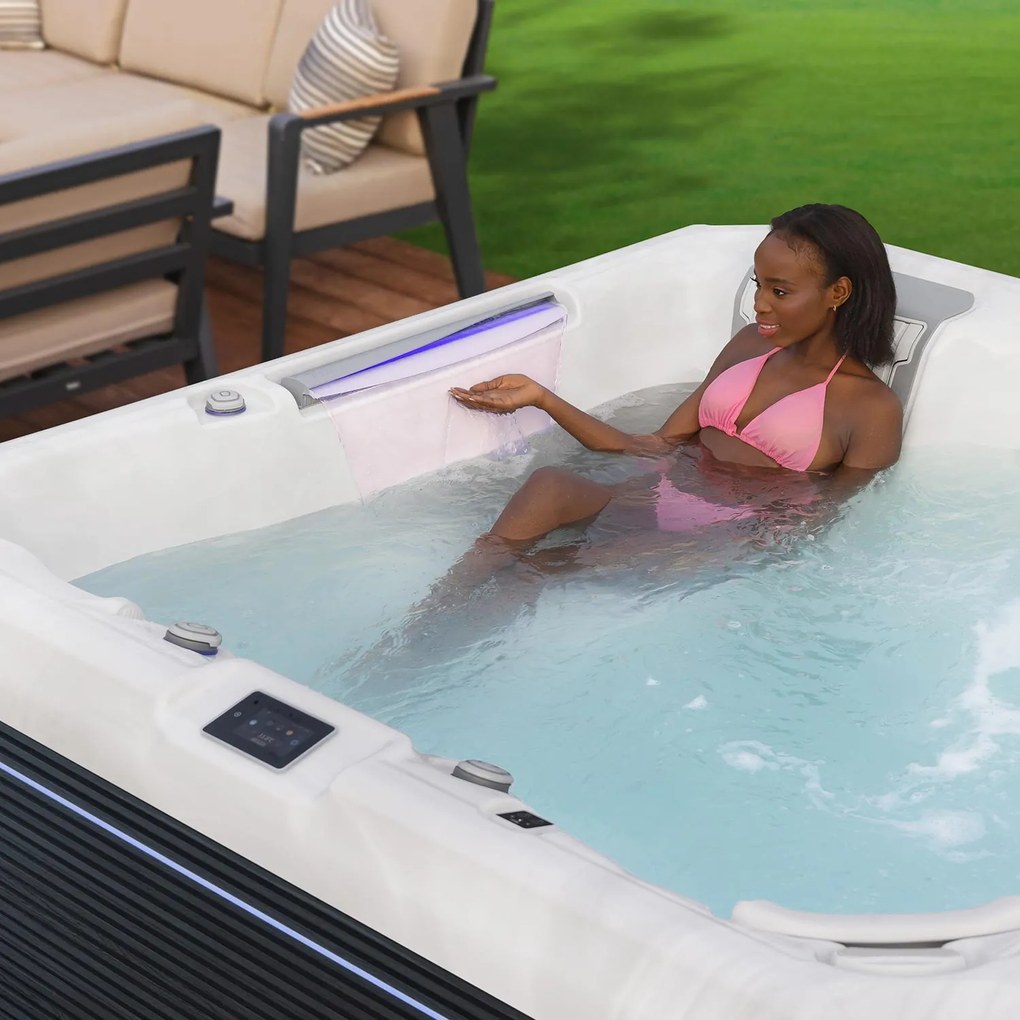 Minipiscina jacuzzi 6 persoane, 43 jeturi, Infinity jets, WiFi, sistem In-Line WIS, unitate de control Gecko IN.YE-3, sistem audio, 215 215 cm,