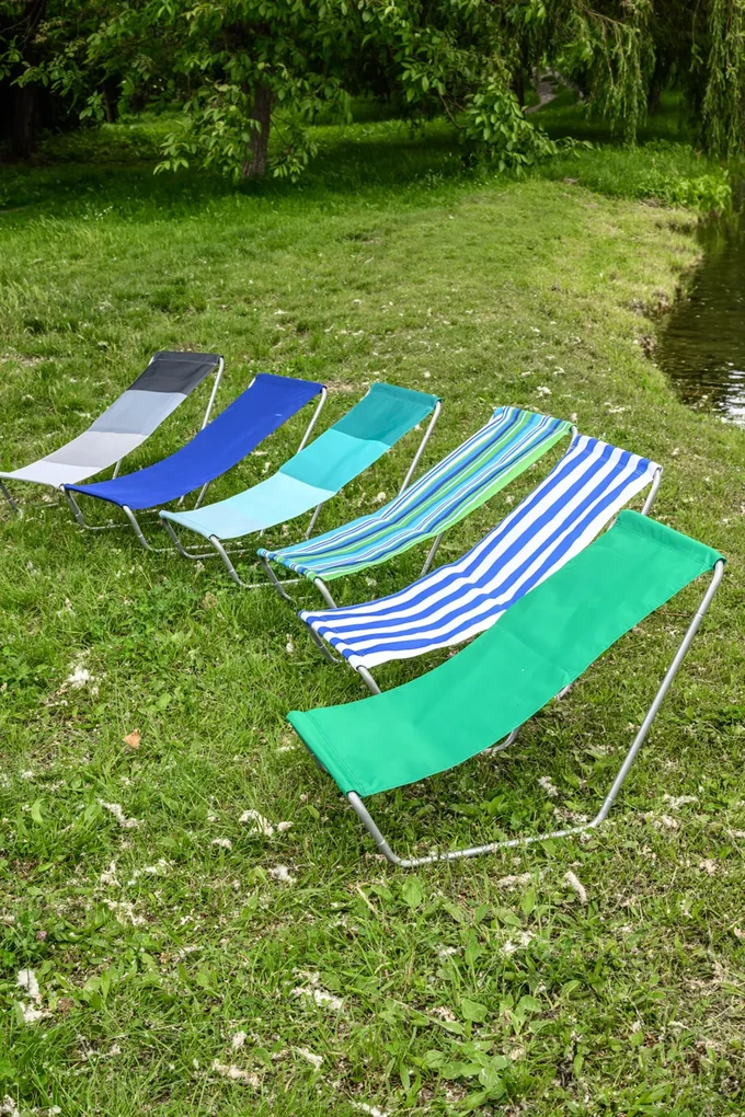 Sezlong pliabil de plaja SAND, dungi verzi