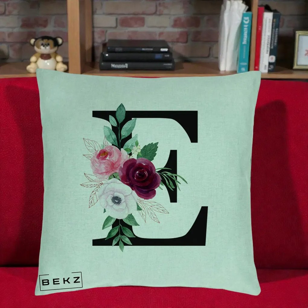 Cadou Personalizat - Perna Personalizata Monograma Florala Litera E, 40x40 cm, Verde Menta, Husa Detasabila, Perna Inclusa, BEKZ®